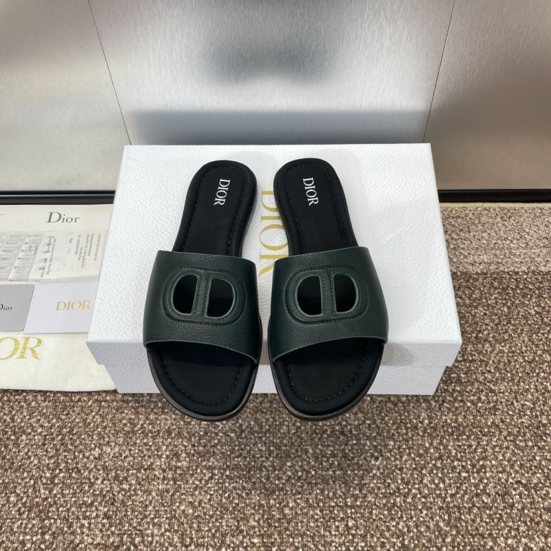 ch**an D*or slippers